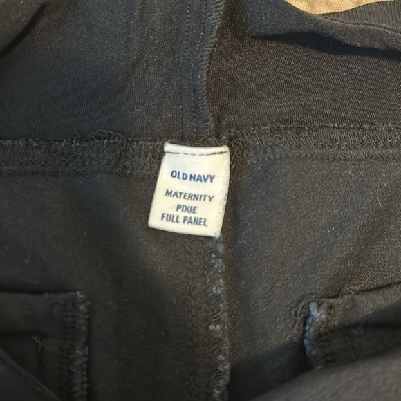 Cropped old navy maternity pixie trousers - Picture 3 of 3